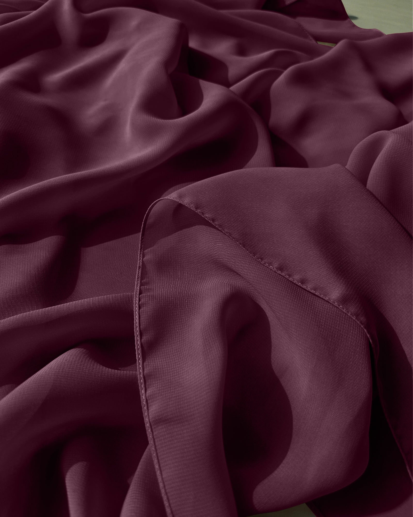 deep-plum-chiffon-hijab-luxury-hijab-sheila-soft-scarf