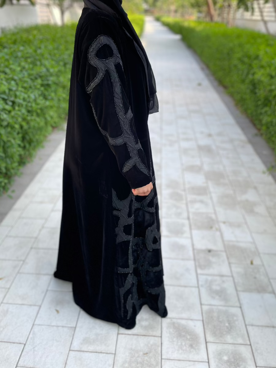 velvet-black-abaya-abaya-dress-winter-abaya-abaya-for-women6